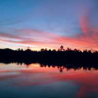 Beautiful sunset over Borneo | Caroline Mongrain