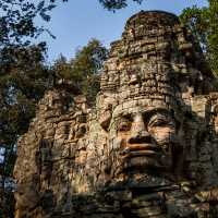 Discover the amazing ruins of Angkor Thom | Lachlan Gardiner
