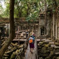 Wandering through Angkor Wat | Lachlan Gardiner