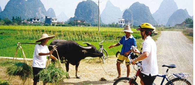 Discover the heart of China when you travel by bike | Scott Pinnegar