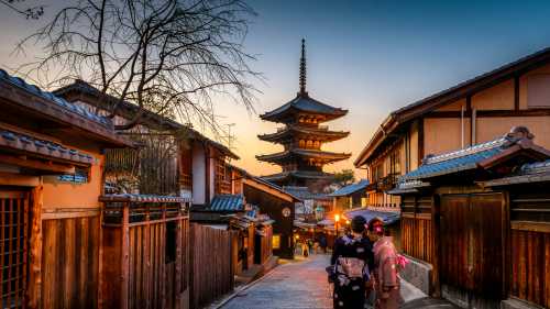 Historic streets of Higashiyama leading to Yasaka Pagoda at dusk.
 | Sorasak