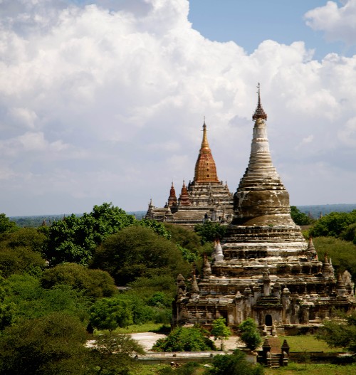 Spectacular views of ancient Myanmar temples