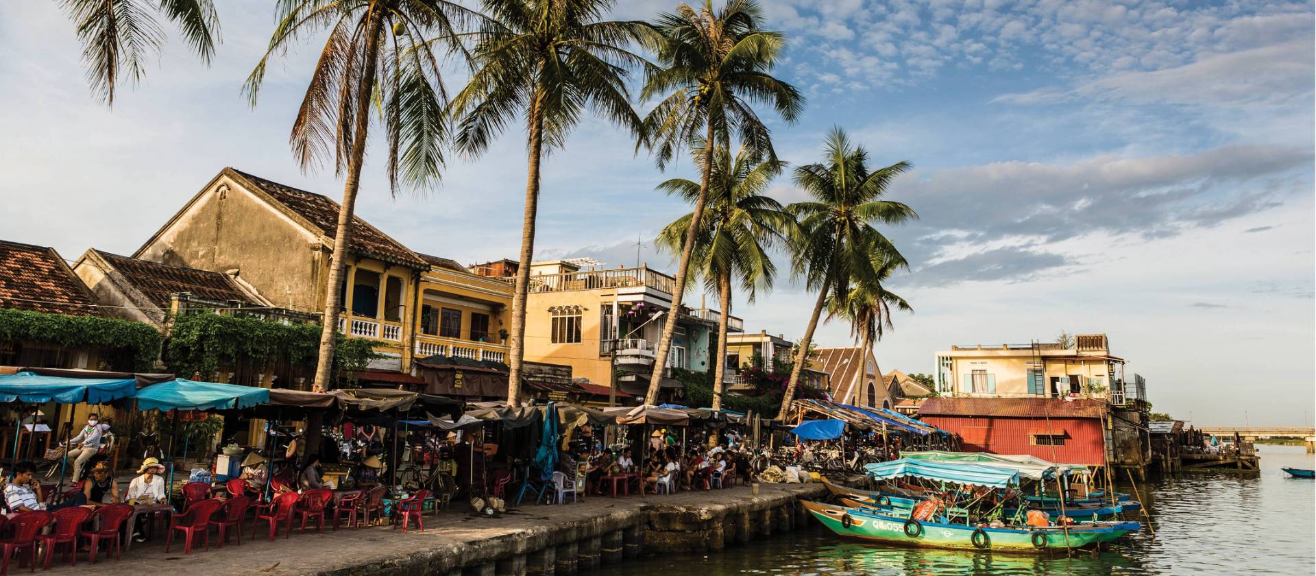 Coastal scenery in Vietnam | Richard I'Anson