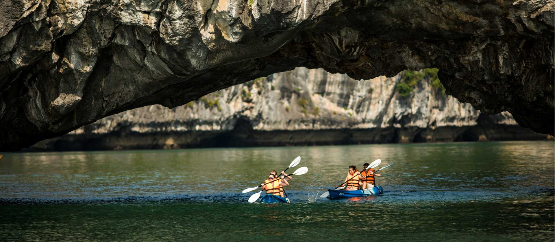 Ha Long Bay kayaking