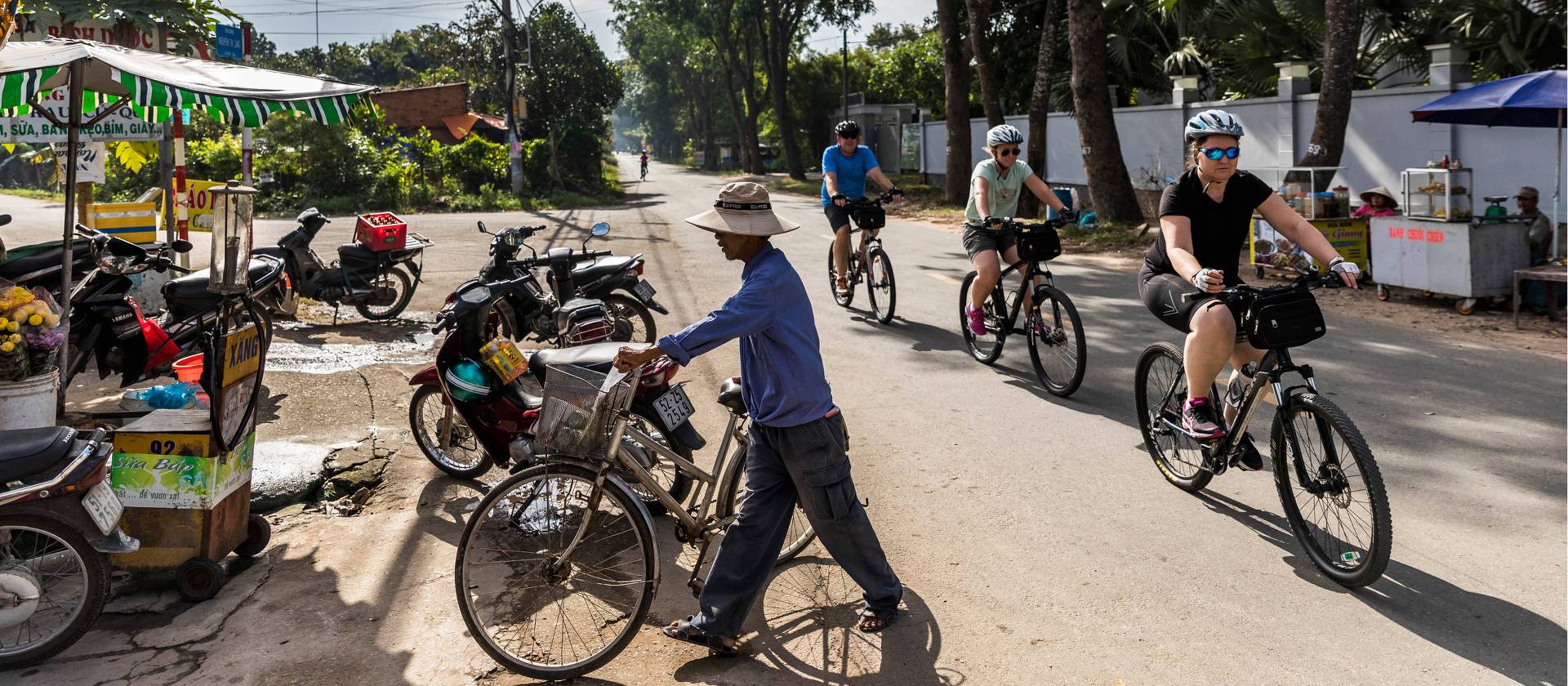 Cycling quieter back streets in Vietnam | Lachlan Gardiner