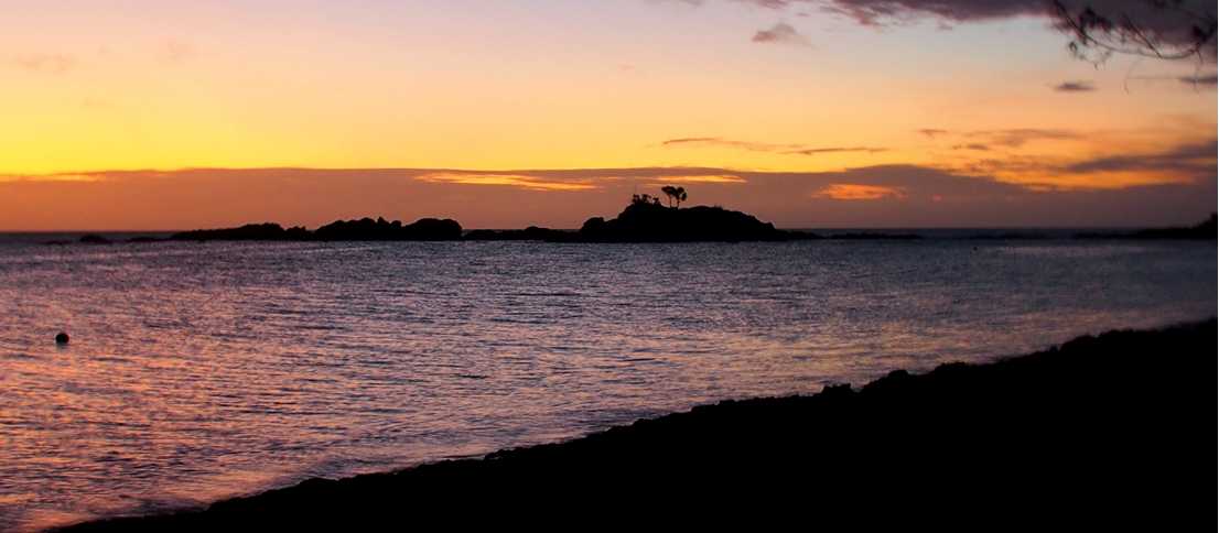 Lovely sunset over the Yasawa Islands | Kylie Turner
