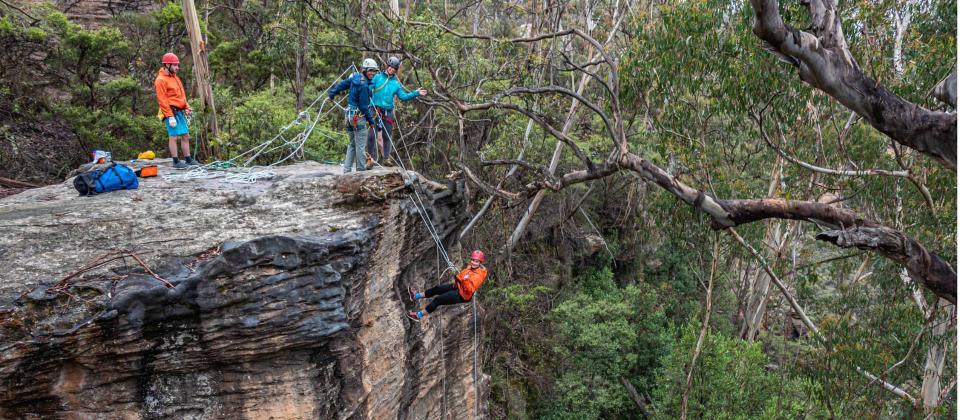 Beginner abseil adventures are suitable for all ages | Albert Hakvoort Photography