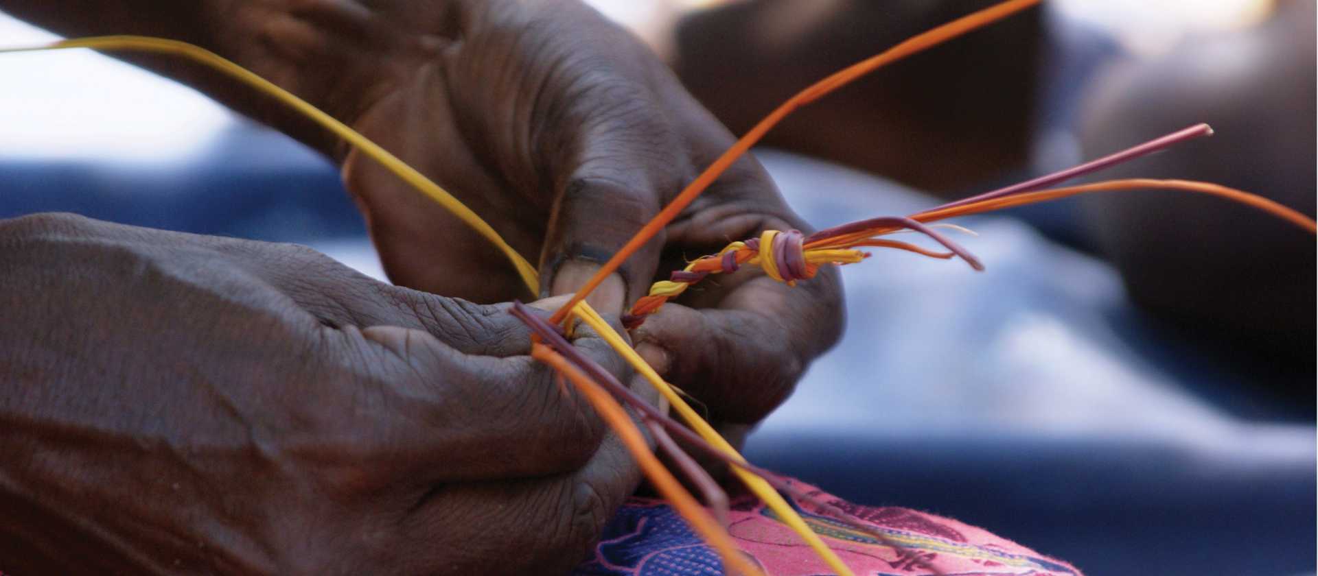Local crafts, Indigenous people in Arnhem land, NT World Expeditions community project trip | Gesine Cheung