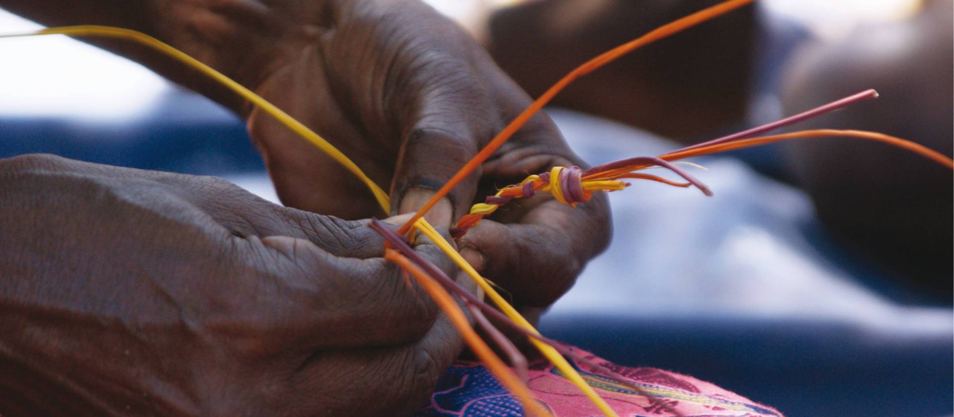 Local crafts, Indigenous people in Arnhem land, NT World Expeditions community project trip | Gesine Cheung