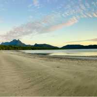 South Zoe Bay, Munamudanamy (Hinchinbrook Island) | Michael Buggy