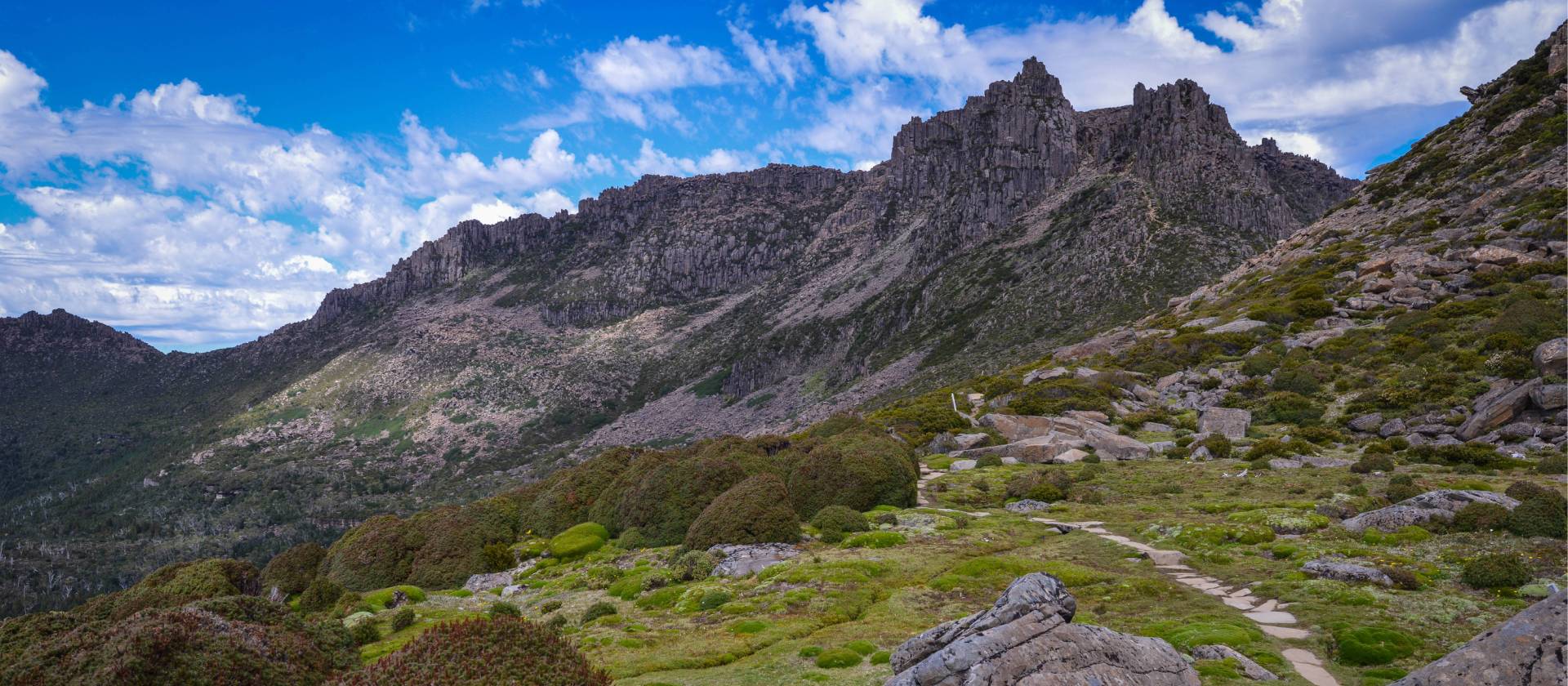 Walk past spectacular landscapes on Tasmania's Overland Track | Mark Whitelock