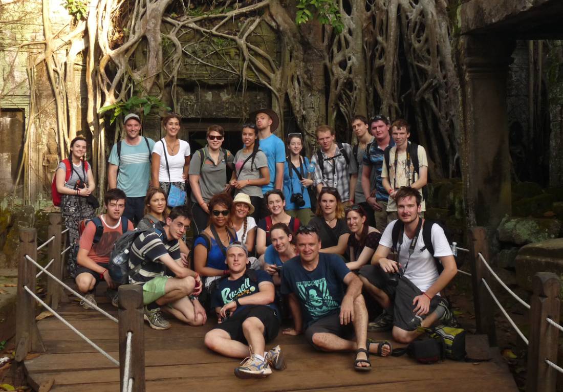 Schoolies group at Angkor Wat |  <i>John Nichol</i>