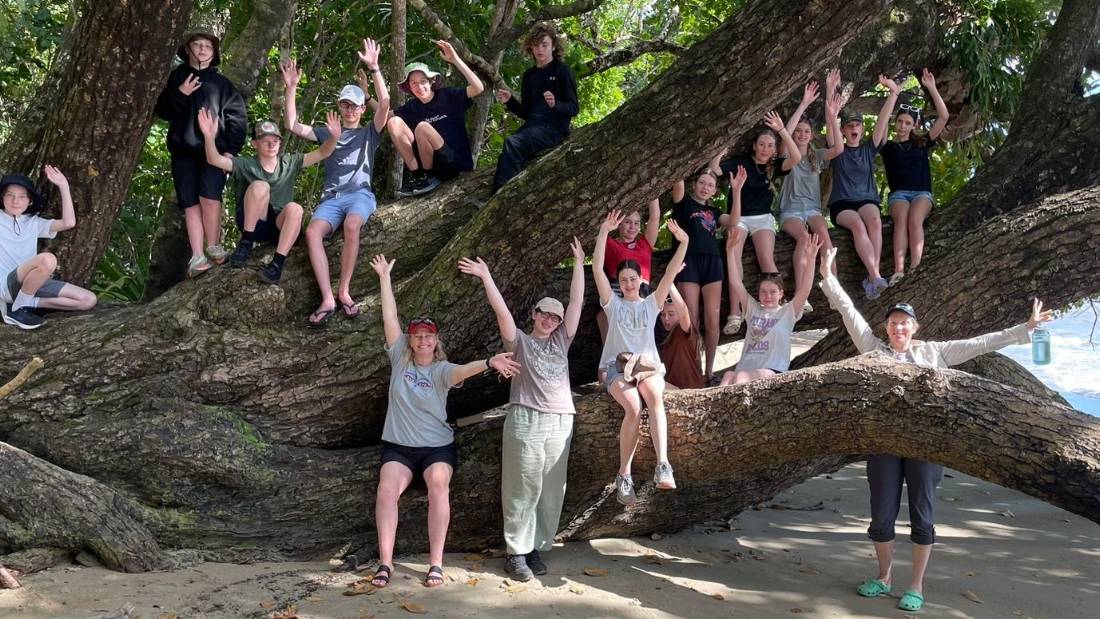 Students on Queensland program, World Expeditions Schools |  Braemar College