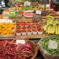 Colour Feast at the markets in Rome, Italy | Karen Cini