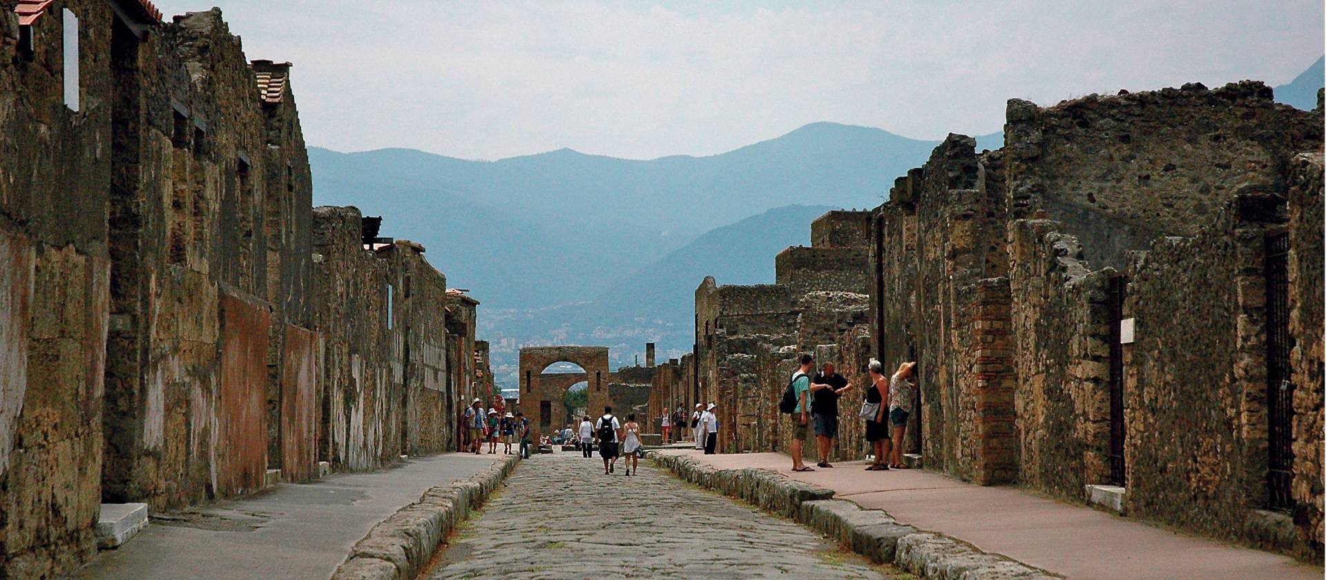 Pompeii streetscape | Sue Badyari