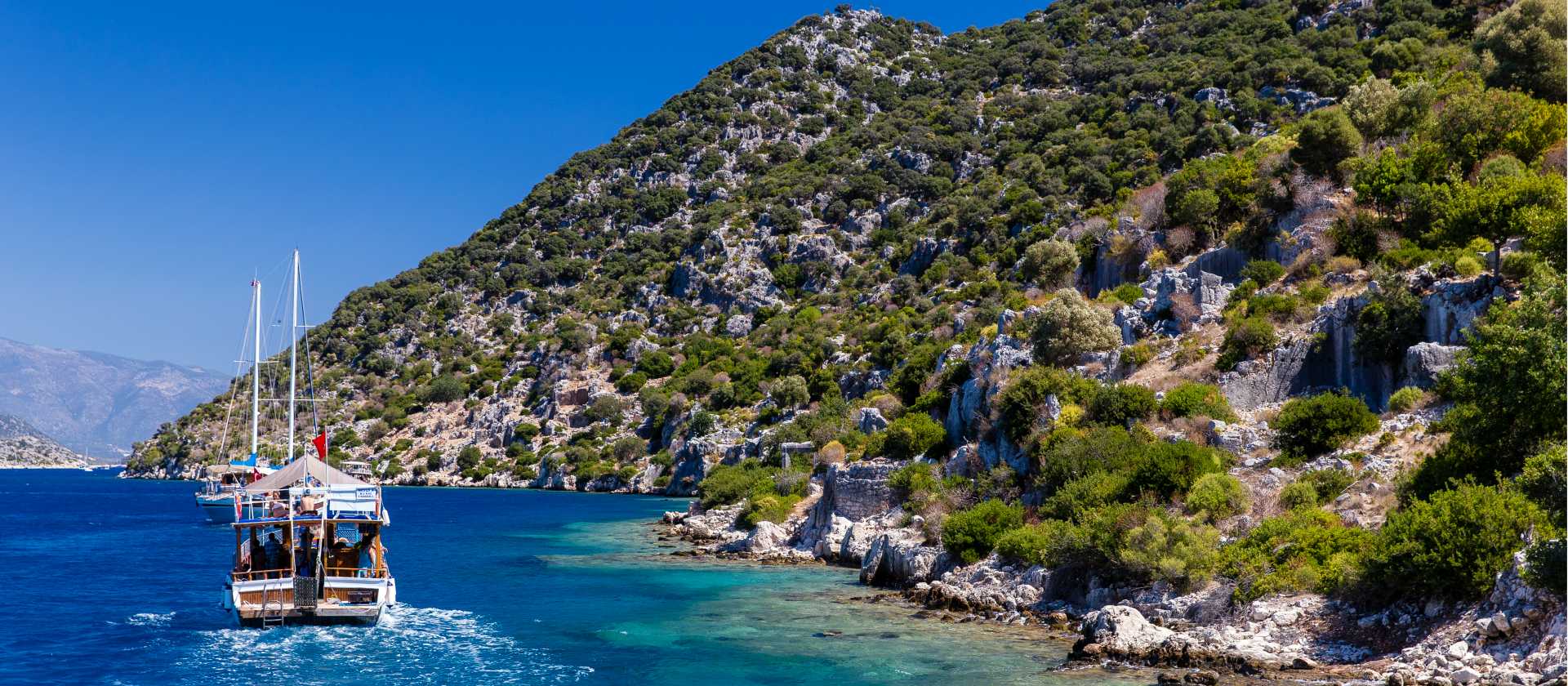 Beautiful colours while sailing the Turkish seas | Richard I'Anson