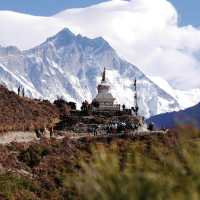On the trail to Everest Base Camp past Ama Dablam | Charles Duncombe
