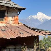 Enjoy the traditional Gurung villages of the Annapurna region with the towering Dhaulagiri and Annapurna ranges providing the ideal backdrop | Sue Badyari