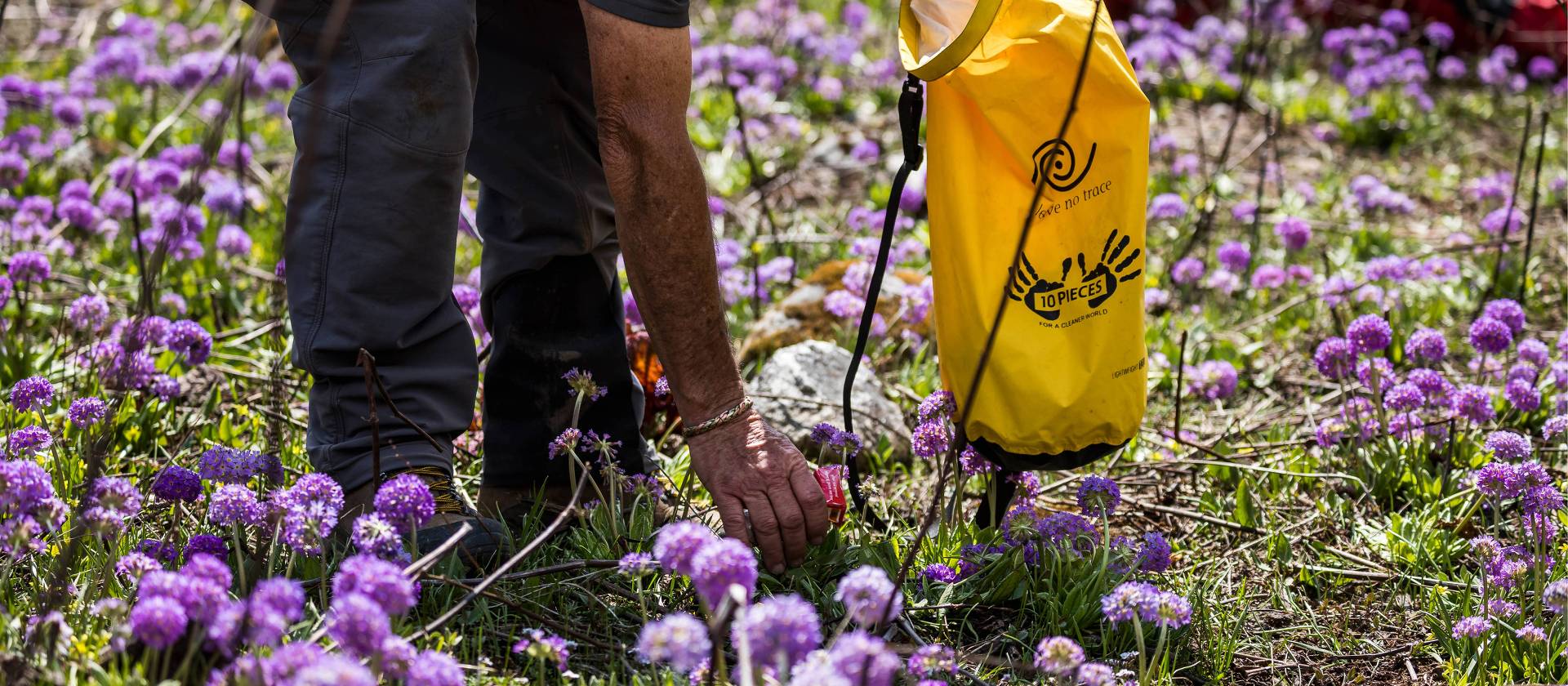 Help us keep the places that inspire us clean by taking part in our 10 Pieces litter initiative | Lachlan Gardiner