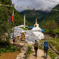 On the trail to Monjo in the Everest region | Lachlan Gardiner