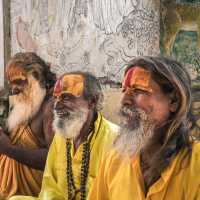 Saddhus at Pashupatinath | Kelvin Law