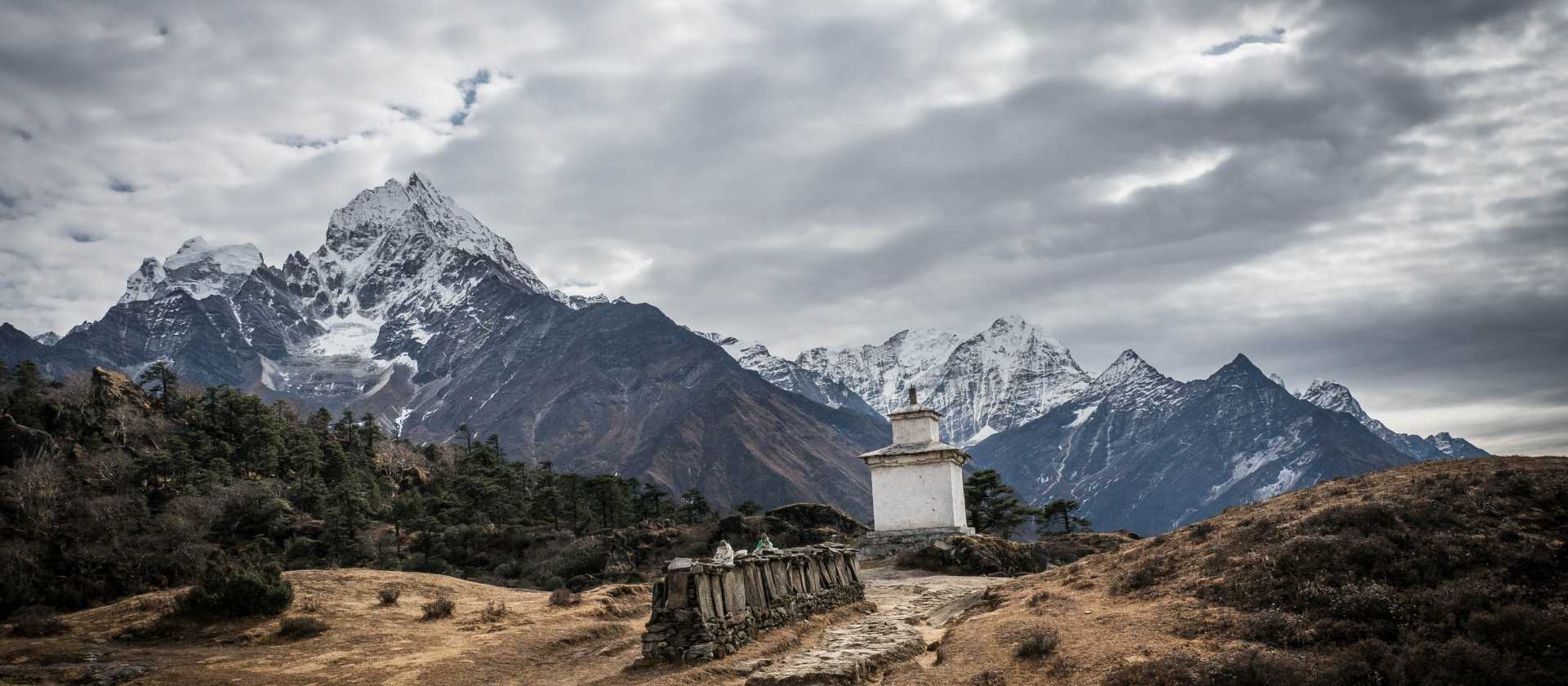 Trekking through to remote sherpa villages | Kelvin Law