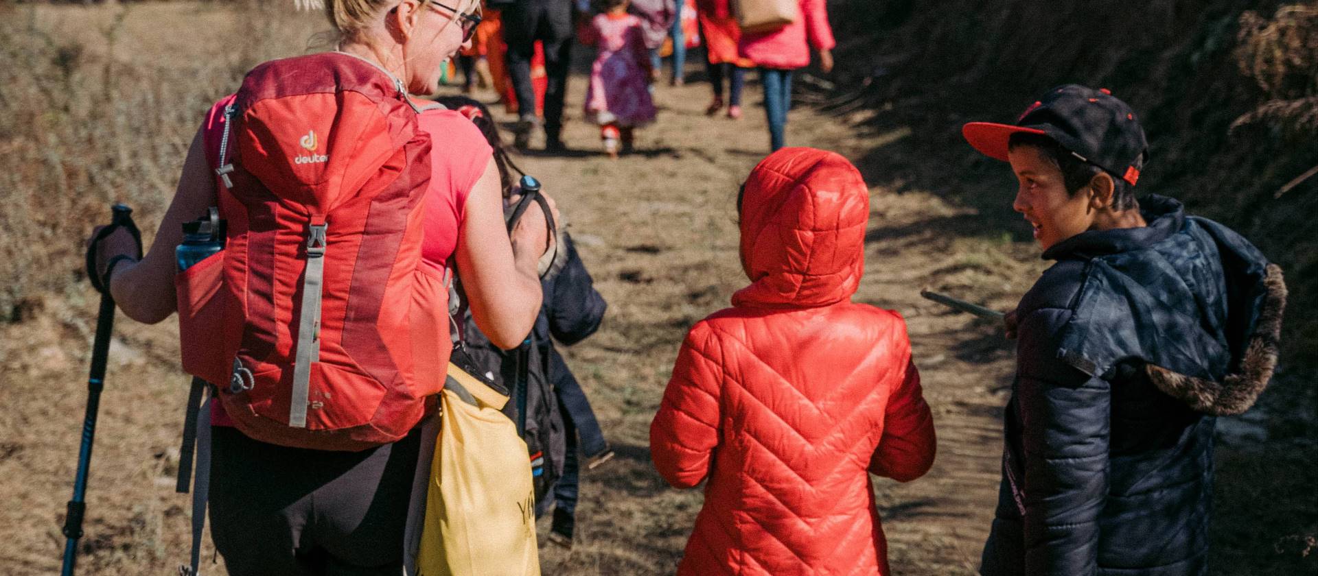 Walking in the Annapurna region with local children | Stephen Cheung