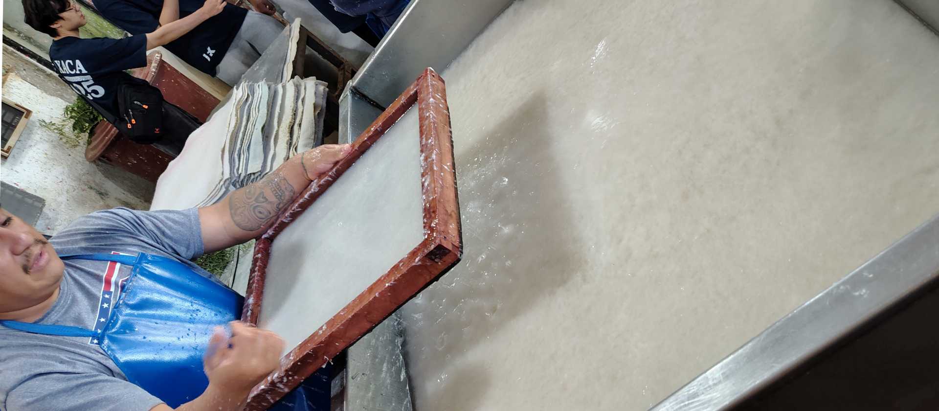 Mexican artisans making Amate paper (traditional bark paper) | Biajeros Tours