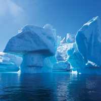 The sheer scale of the Antarctic ice cliffs | Peter Walton