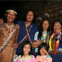 Local Kitchua families share their traditions and knowledge with visitors to their community.