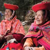 Quechua women of Huilloc | Mark Tipple