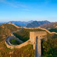 Students trek The Great Wall of China