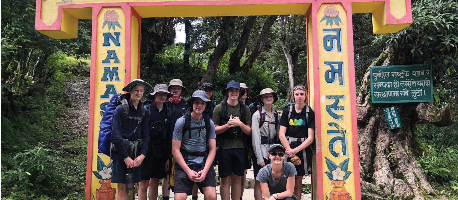 Students on trek arriving at Ghorepani