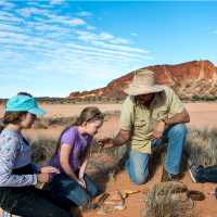 Learning from the traditional custodians of Rainbow Valley | Tourism NT/Shaana McNaught