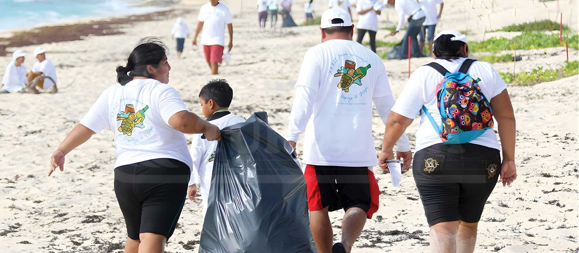 Working together to collect debris from the beaches and coastline. | EcoColours Tours