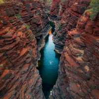 Cooling of in the watering holes at Karijini National Park | Tourism Western Australia